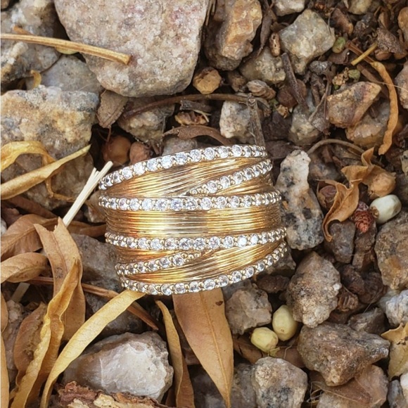 Wide Band CZ gold plated ring 8.5 - Picture 3 of 11